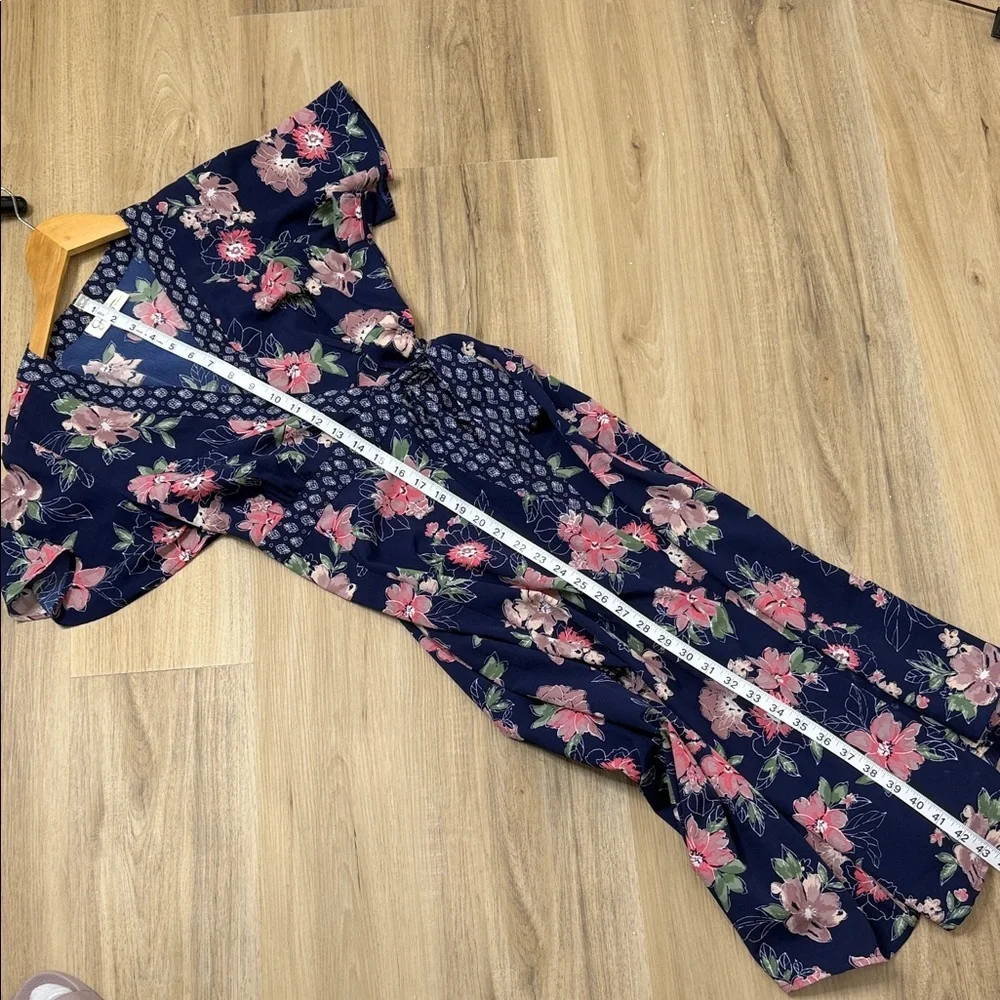 Jessica Simpson Maternity Navy Floral Wrap Maxi Dress – Medium - Picture 9 of 10